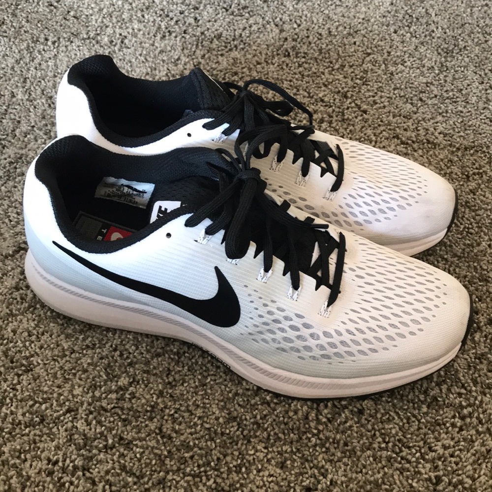 Nike Air Zoom Pegasus 34 - 11.5